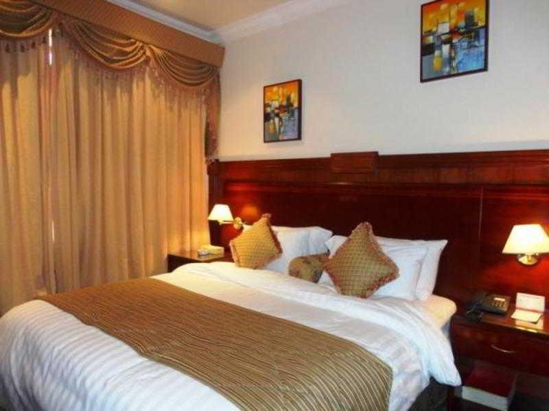 Ramee California Hotel Manama Eksteriør bilde